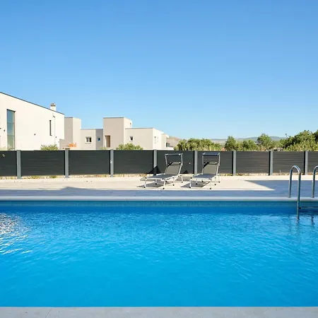 Luxury Giovanni With Pool *