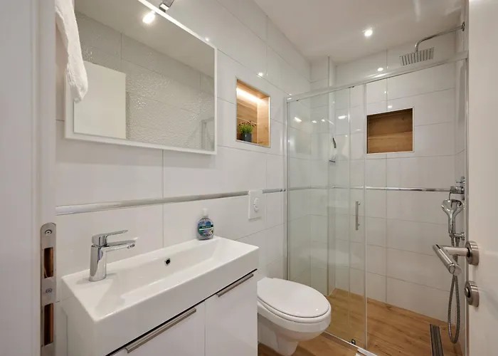 Luxury Giovanni With Pool Apartamento Trogir