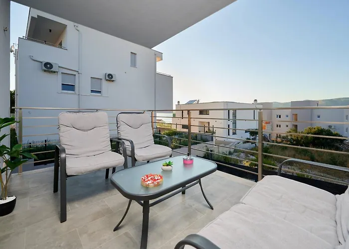 Apartamento Luxury Giovanni With Pool