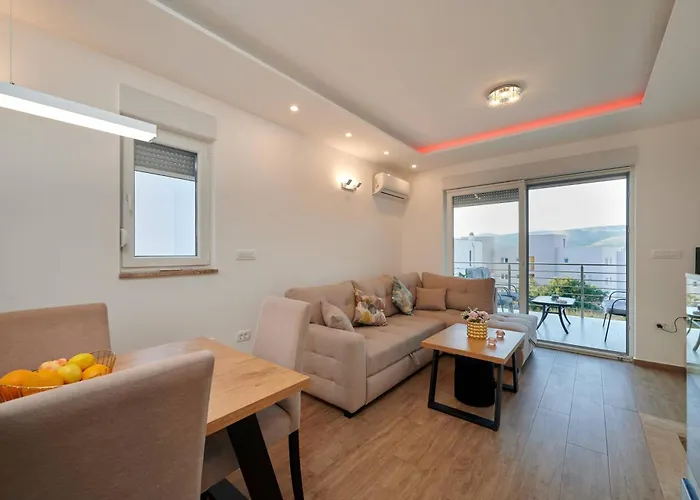 Luxury Giovanni With Pool *